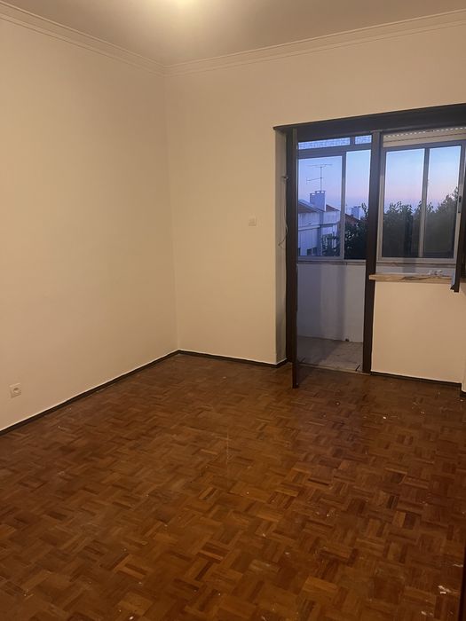 Casa/Quarto para alugar