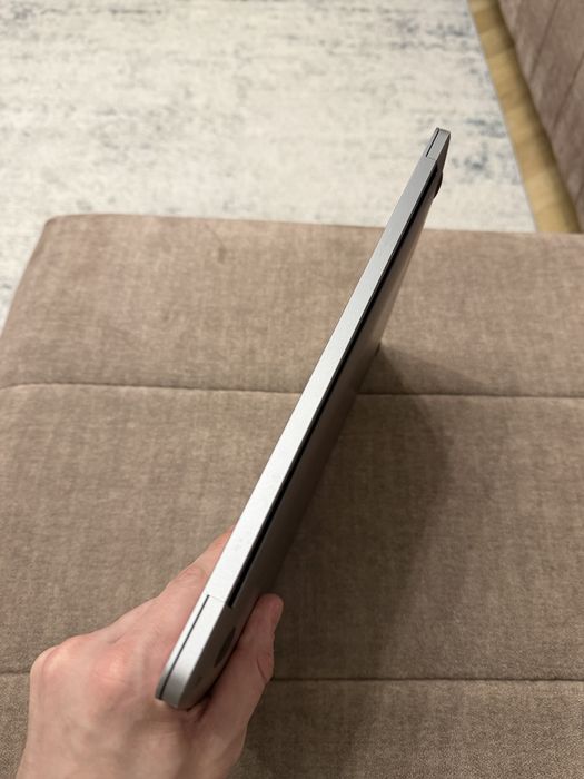 MacBook Pro 2020 13 / i5 2.0 /16GB / 512GB / 95% АКБ