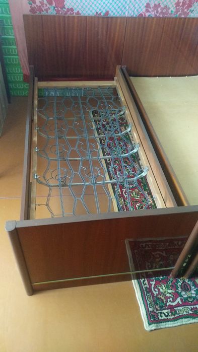 2 Кровать,диван, мебель,двери,фуга