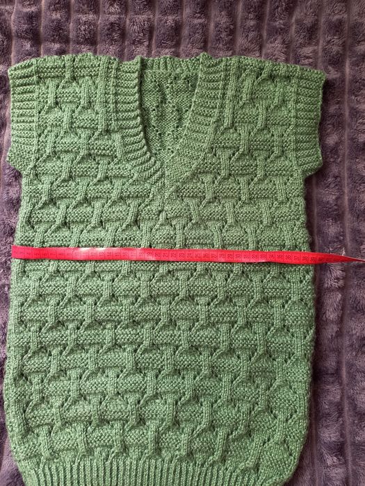 Безрукавка для дівчинки