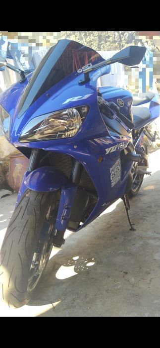 Yamaha R1 de injeção