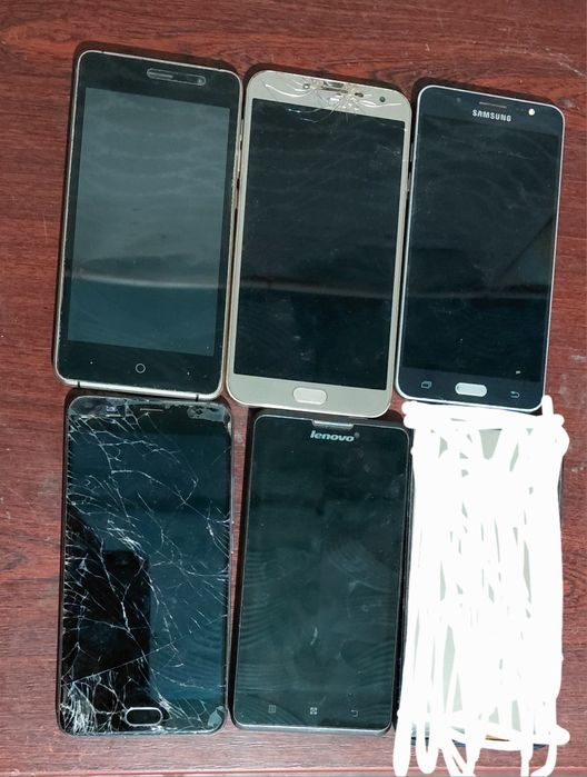 Лот телефонів samsung,meizu,doge,lenovo
