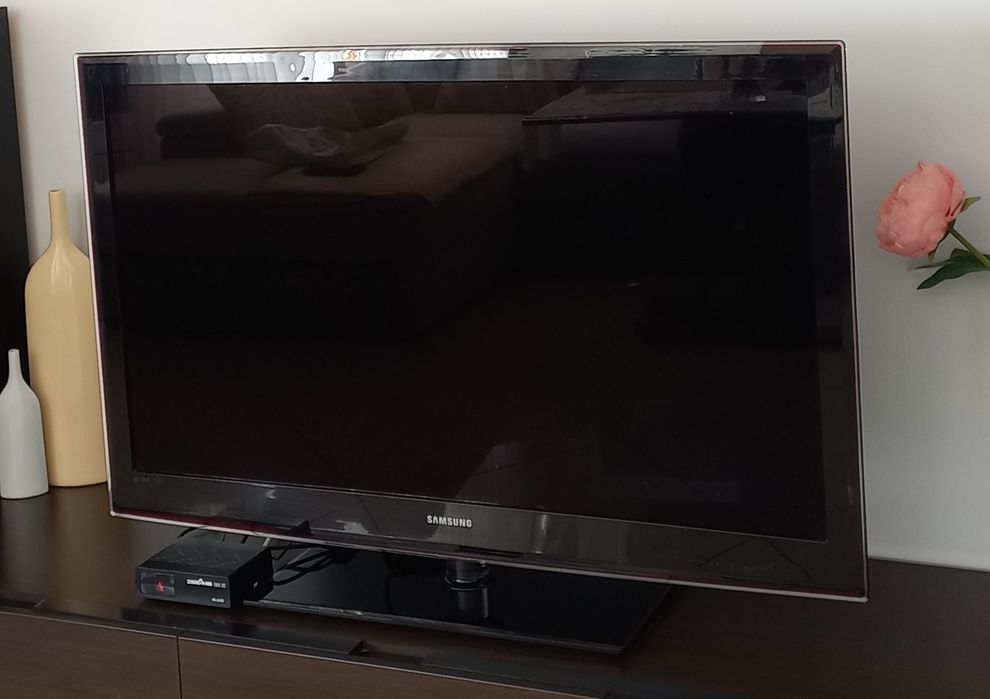 Telewizor Samsung 46 cali
