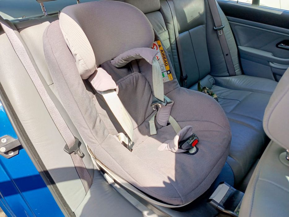 Fotelik Maxi Cosi 2 way pearl z bazą
