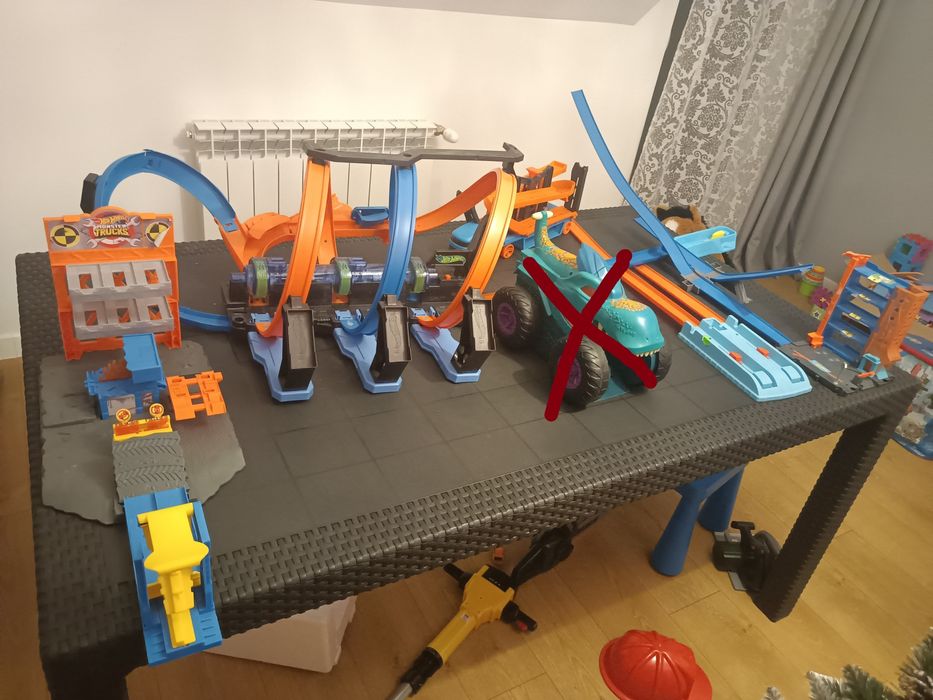Zestaw hot wheels