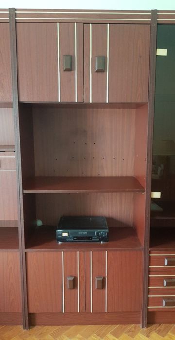 Móvel de sala composto por 3 módulos independentes