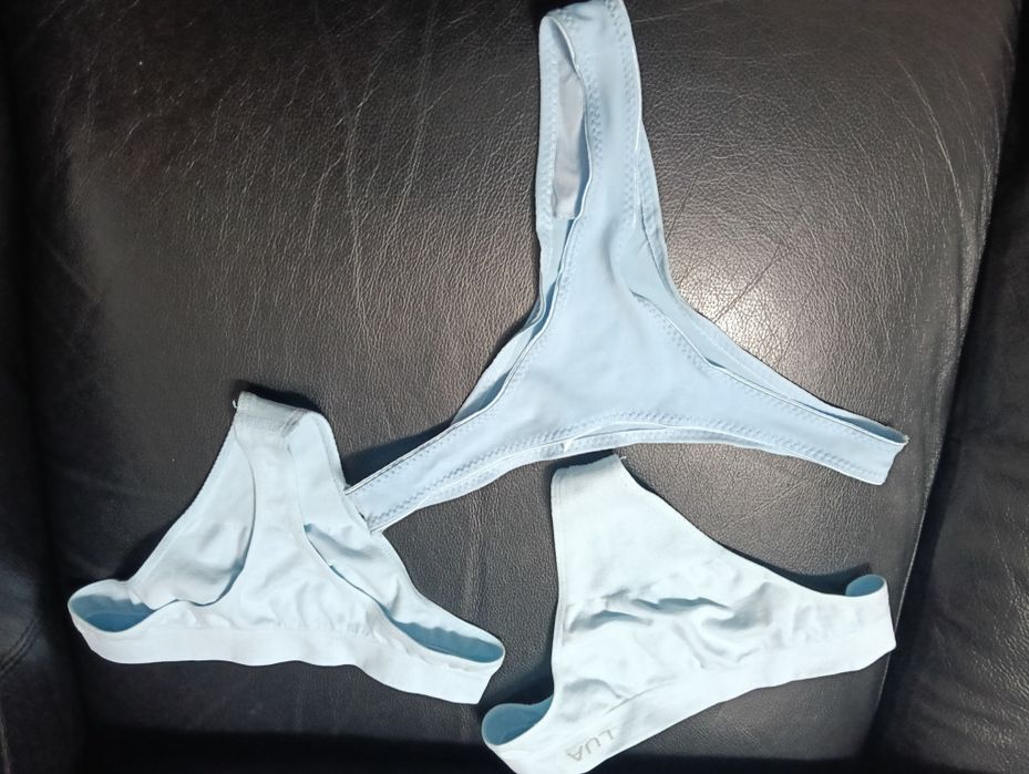 3 cuecas fio dental em azul bébé. 
Novas