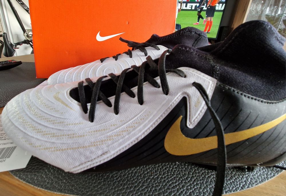 Korki Nike 44 Phantom Luna