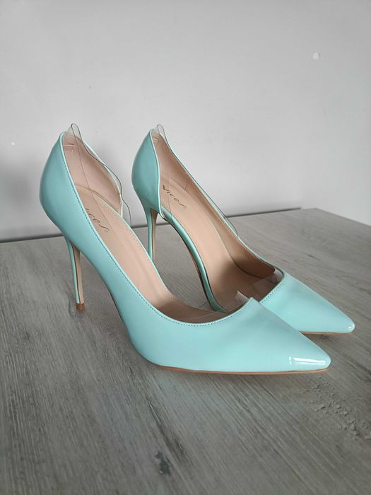 Szpilki lakierowane miętowe