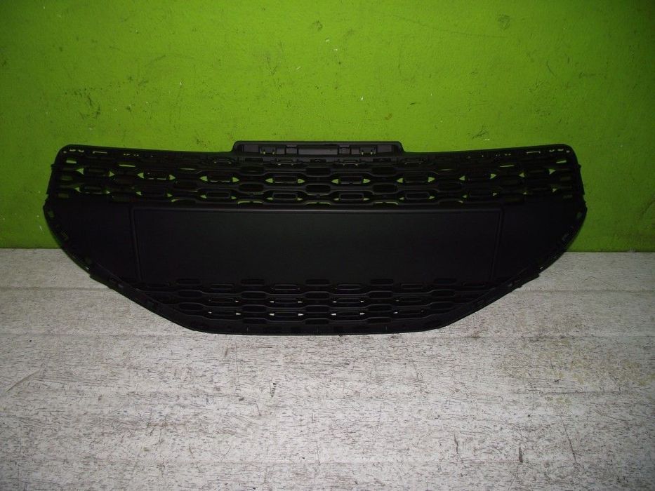 Grelha Central Peugeot 208 - 2012 / 2015 - NOVO - G304