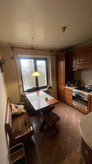 Продам 3х комн квартиру по Днепропетровской дороге