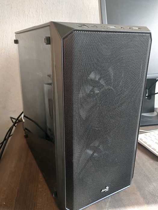 (зарезервовано) Ryzen 5600G + B550 + SSD 256 Gb + RAM 16 Gb + Aerocool CS-107-A-V2 600W