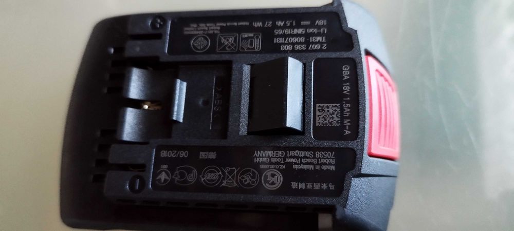 oryginalny akumulator bosch 18v gba 1.5ah za 2szt
