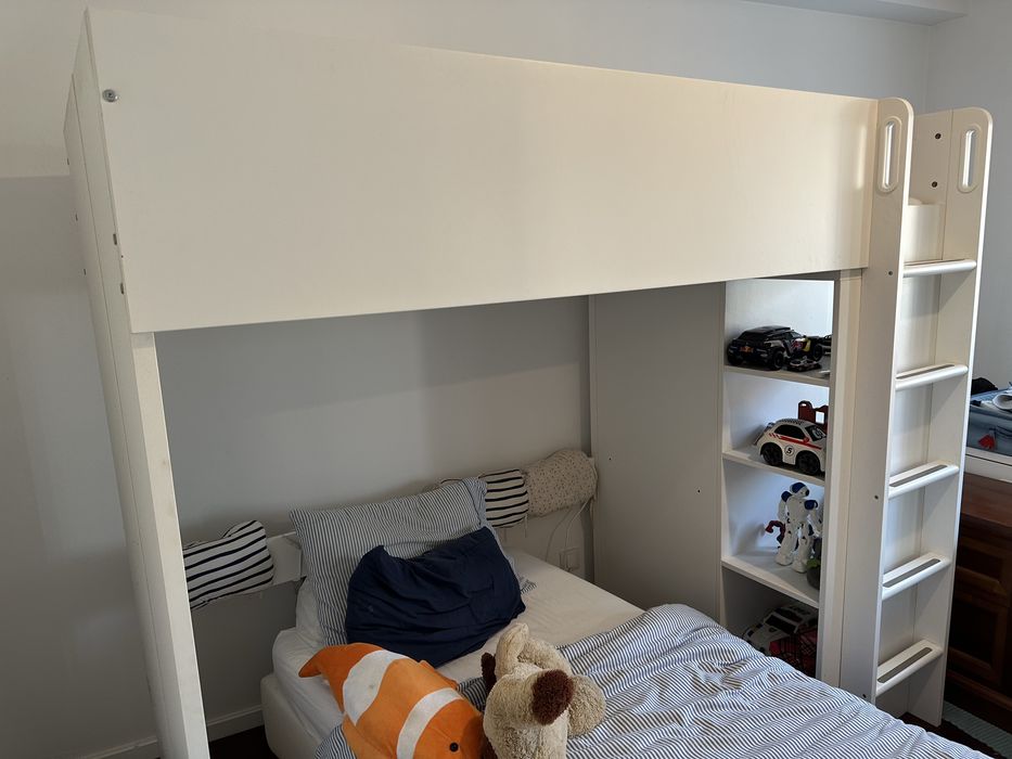 Cama alta/ beliche Ikea