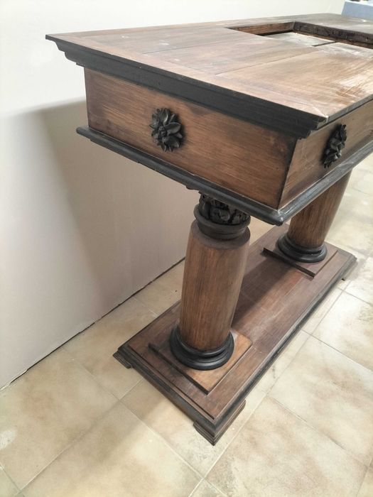 Altar (mesa de celebração) para capela ou igreja