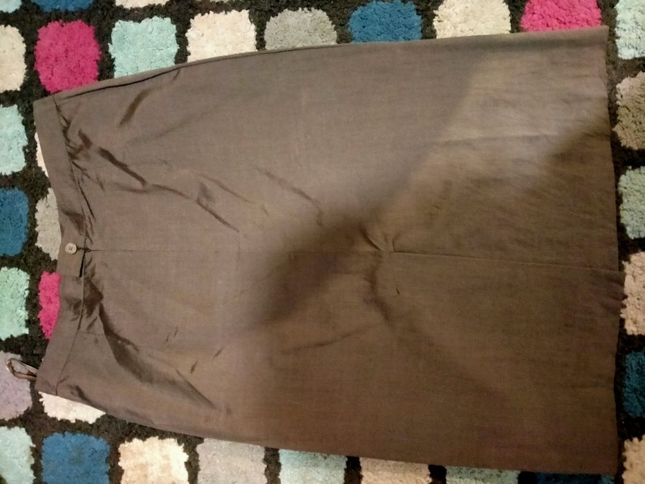 Prosta spódnica  jednokolorowa