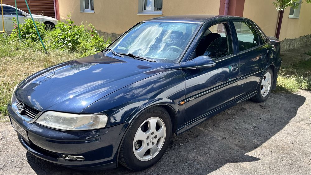 Opel Vectra B 1.6 16v 2000 року