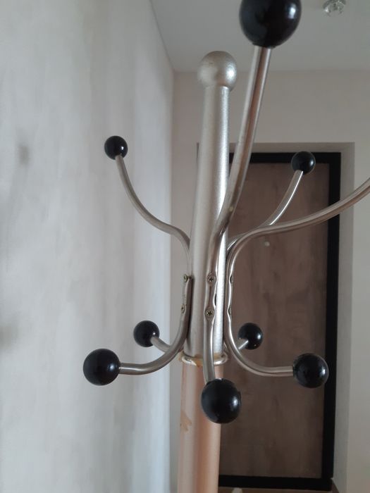 Вішалка для одягу