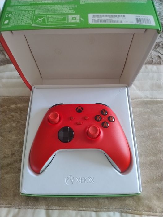 Comando Xbox série x vermelho
