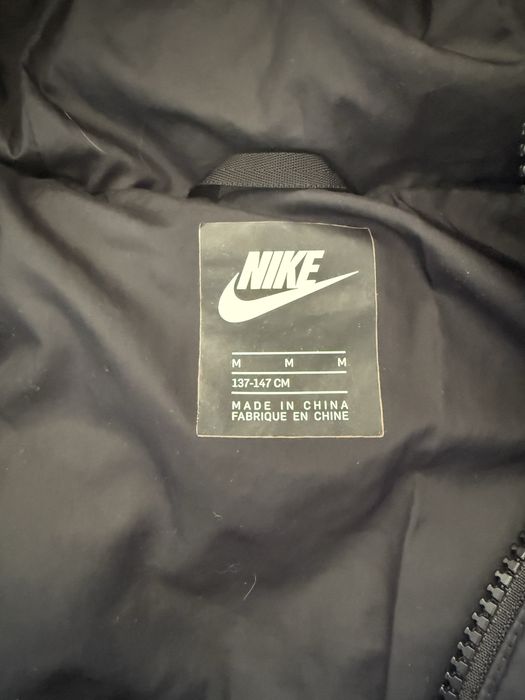 Куртка на дівчинку nike