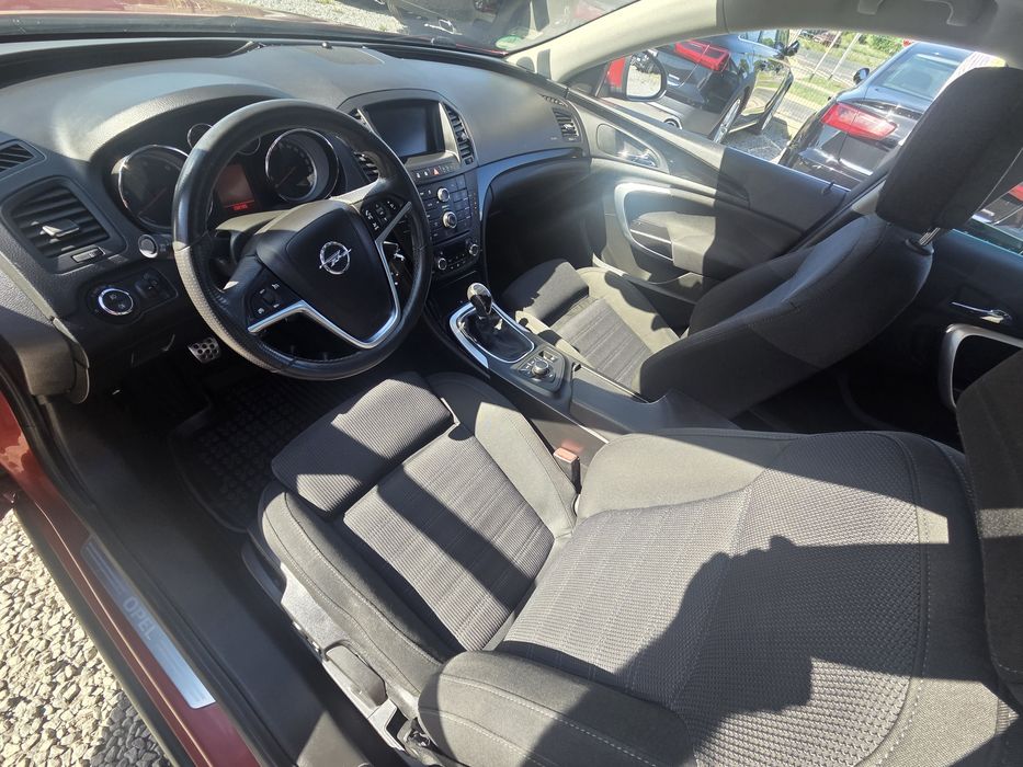 OPEL INSIGNIA 2.0 diesel 160km navi ksenon full opcja