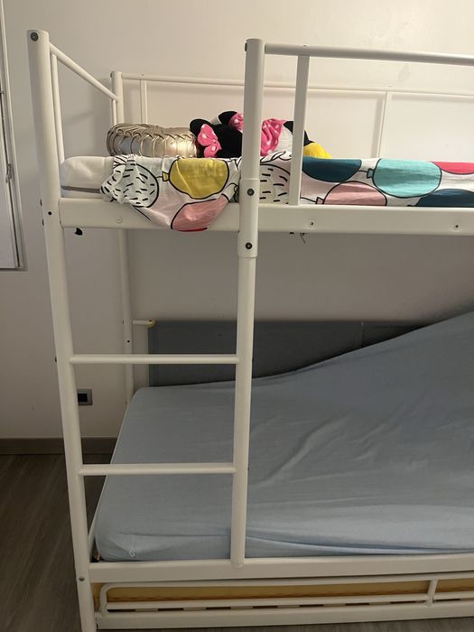 Beliche completo com 3 colchoes e oferta das colchas