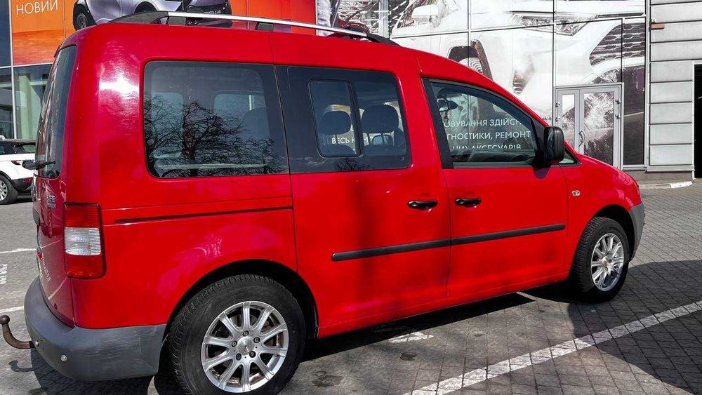 Volkswagen Caddy Life в гарному стані