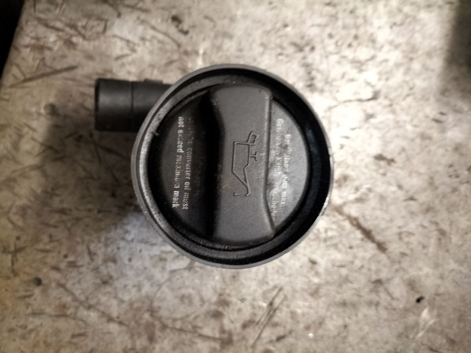 Korek wlewu oleju Volkswagen Golf 4 1.6 Sr