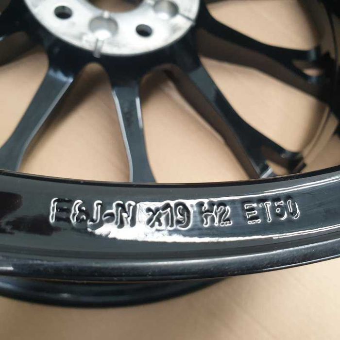 Felga aluminiowa 8Jx19' VW GOLF R-LINE