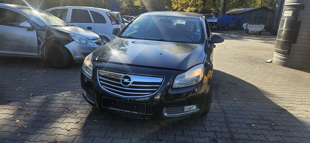 Opel insygnia A czarna cała na części