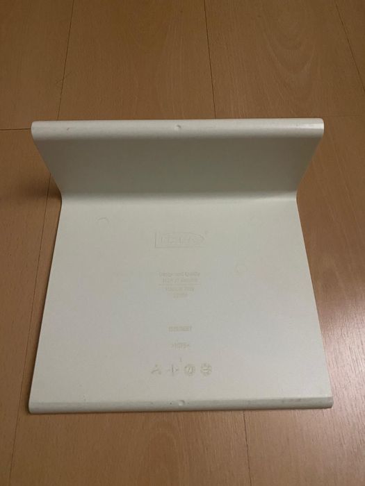 Suporte para Tablet  IKEA ISBERGET (25x25cm)