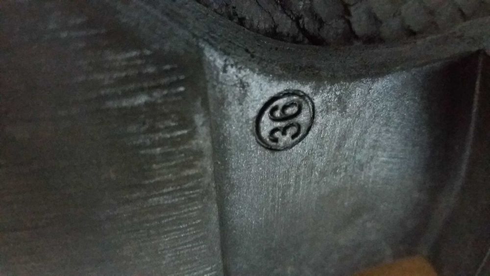 Botas em pele genuína