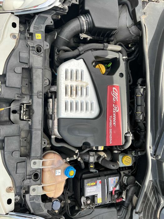 Alfa Romeo Mito 1.4 T-Jet 155 cv