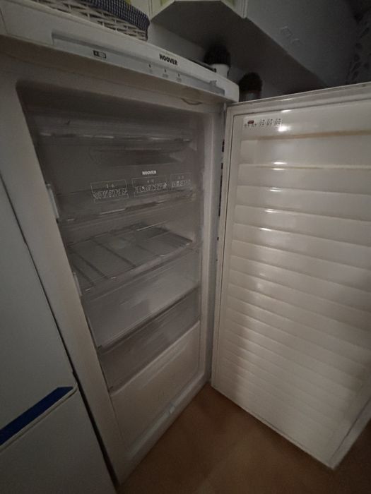 Arca congeladora vertical 143cm