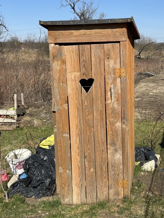 Wychodek kibelek na budowę