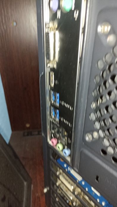 Продам компьютер без жосткого диска