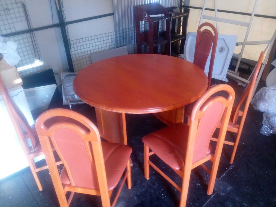 stół rozkładany+ 6 krzeseł skóra lite drewno stylowy Hajnówka b.dobry