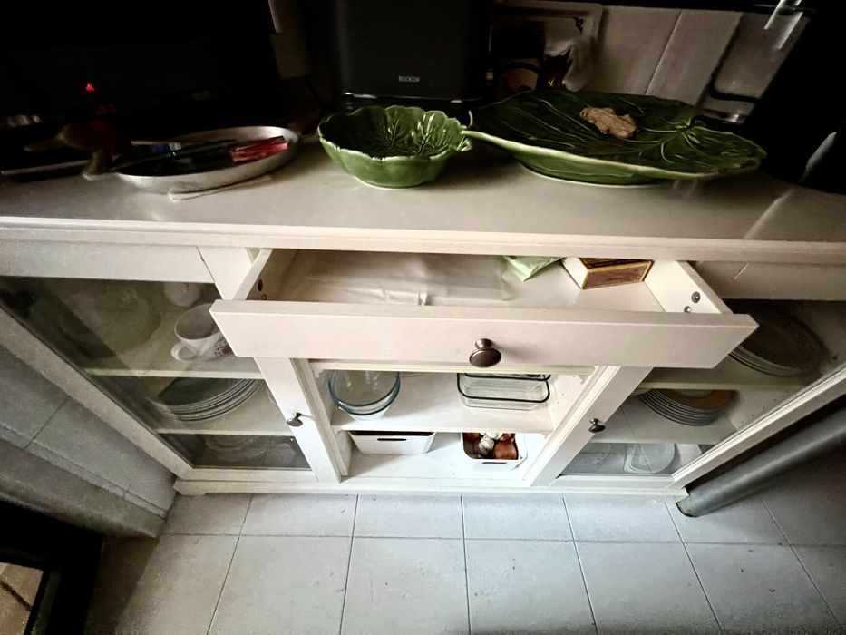 Aparador branco cozinha
