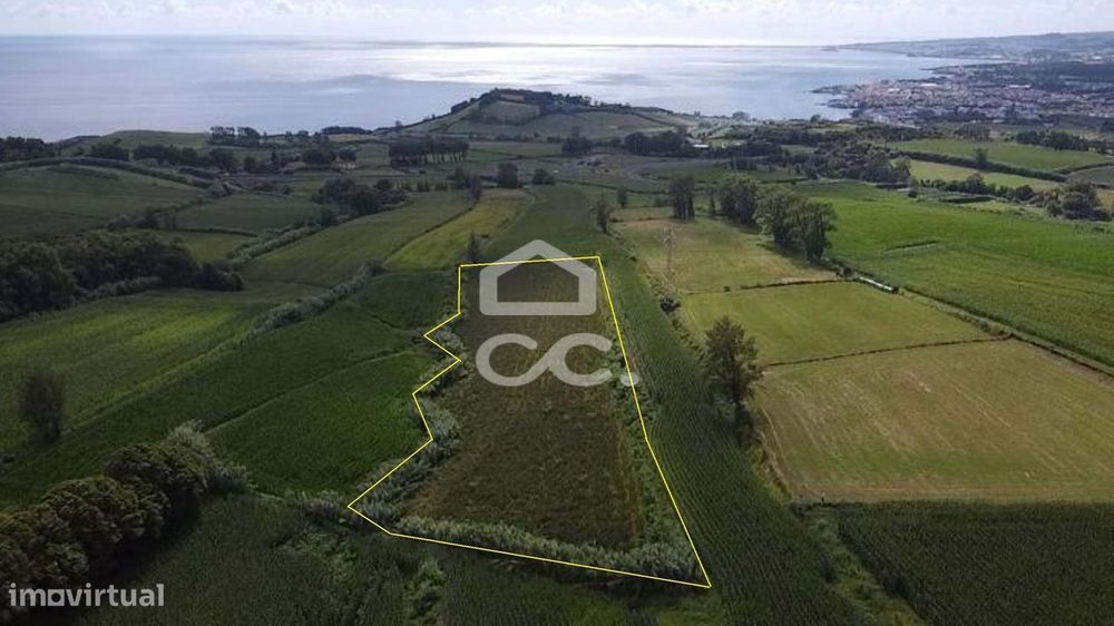 Terreno com 9.700,00 m2 - Santa Cruz - Lagoa