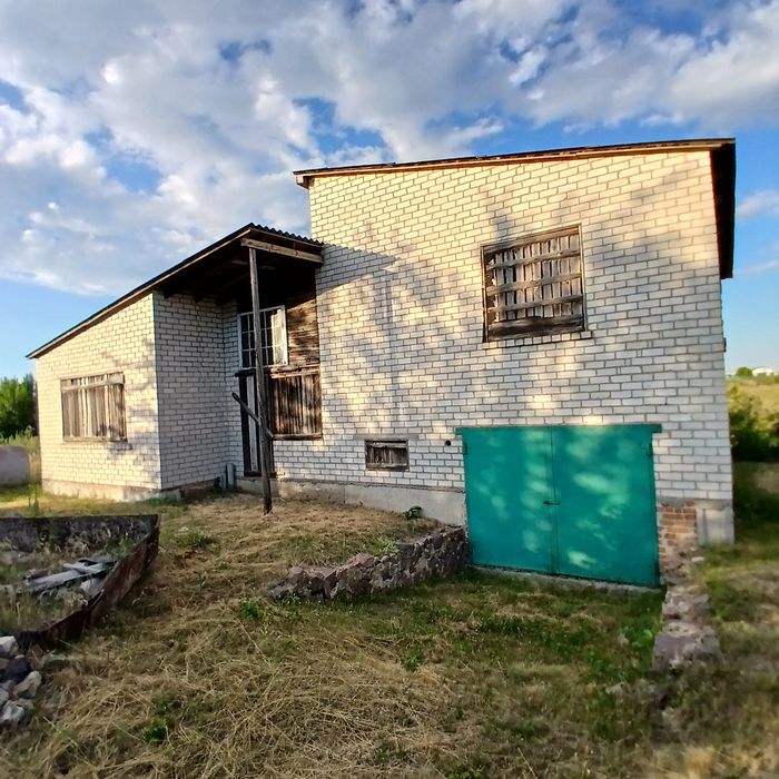 Продам будинок район 8 -ї школи вул.степова 144