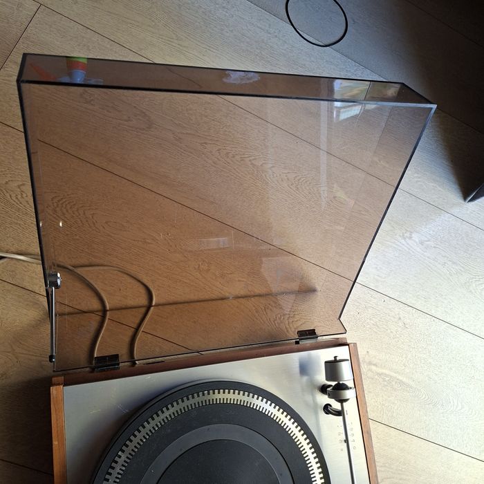 Gira discos Philips 202 Electronic com avaria