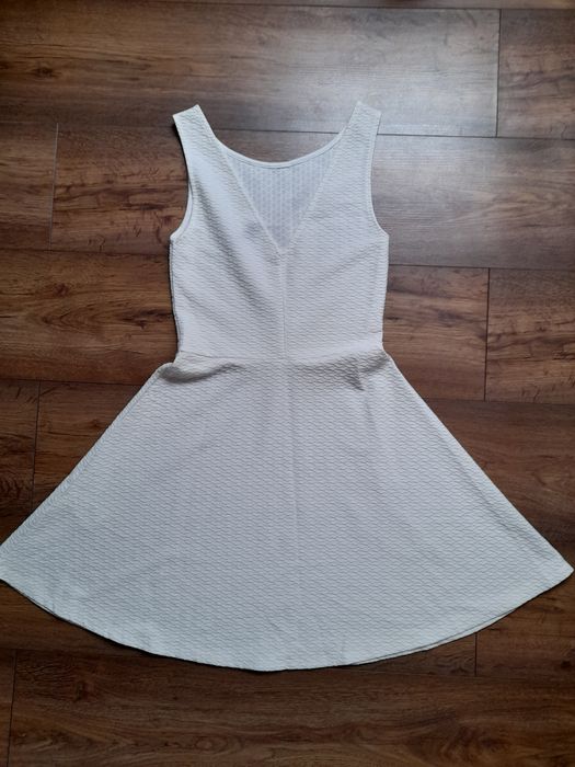 Biała sukienka S