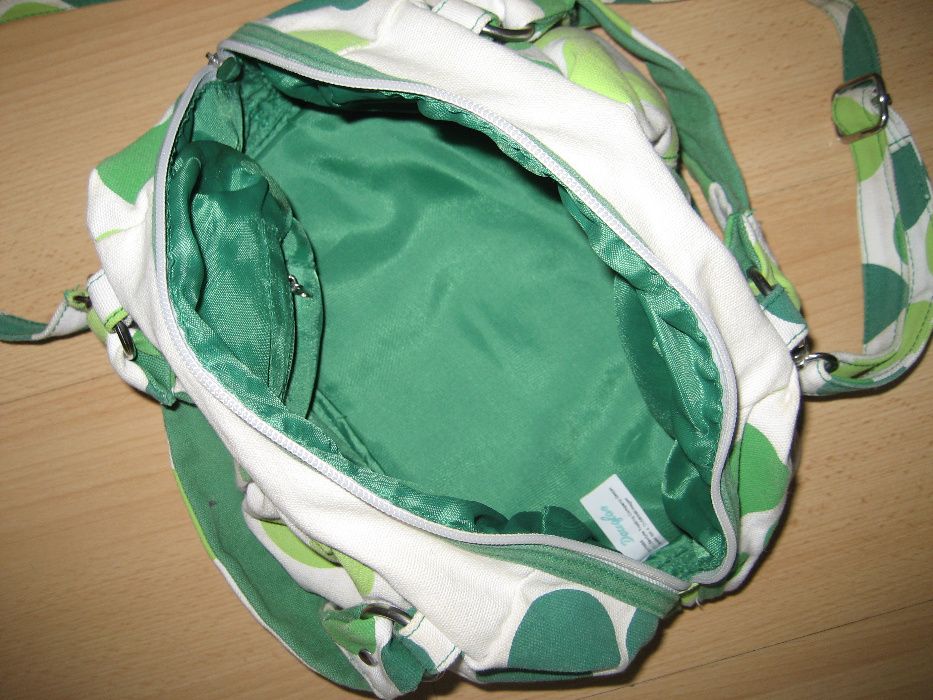 Douglas - ciekawa torebka w grochy