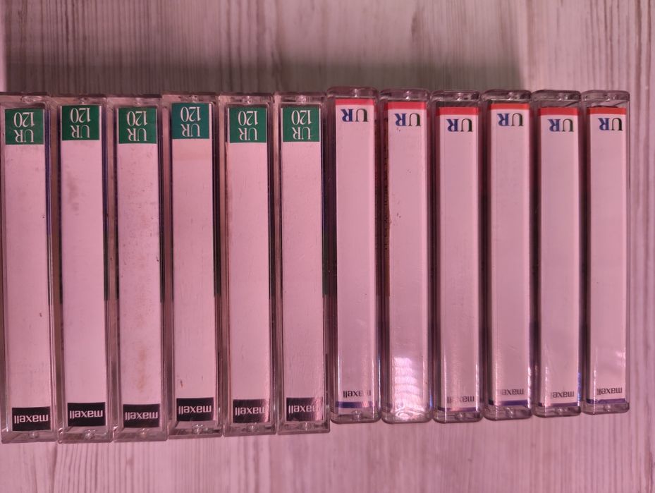 Maxell  UR 120  аудіокасети