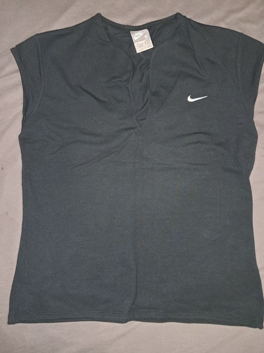 Czarna bluzka nike