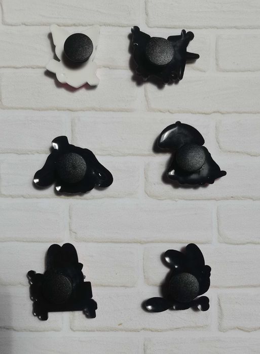 Charmsy, przypinki do butów Crocks - Sanrio: Kuromi, Melody (6 szt.) 1