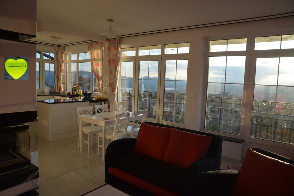 Apartament  77mkw-300 zł/d lub 80 mkw-350 zł/d