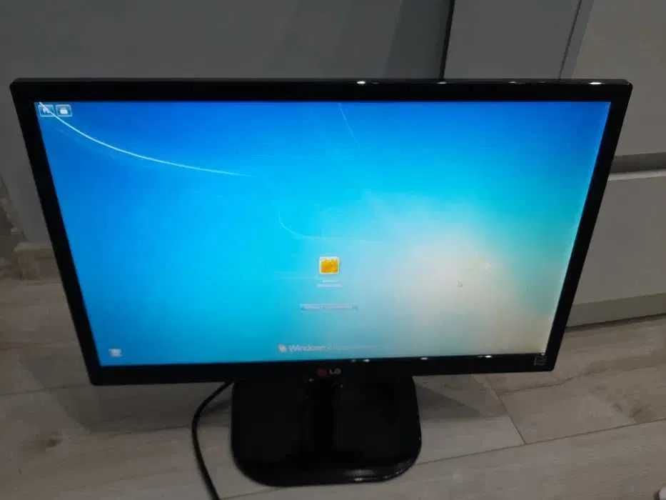 Monitor LG 22M45D-B 21.5" x 1, VGA