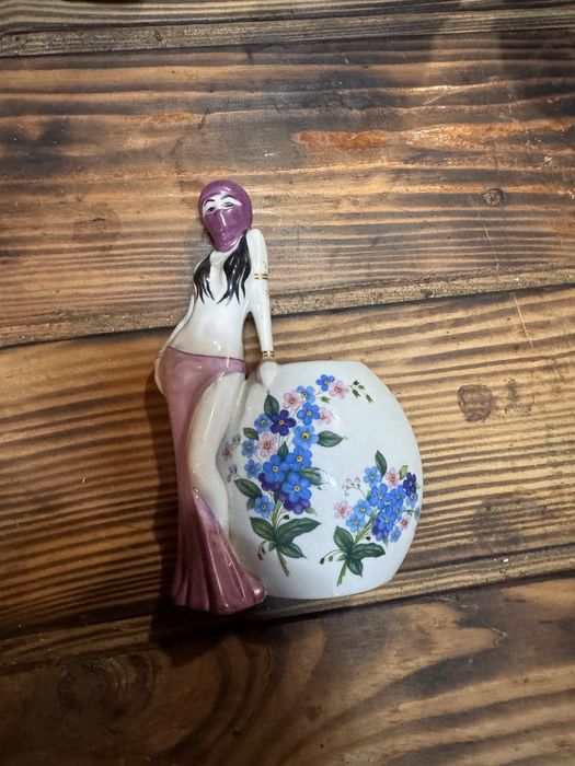 Статуетка Восточная девушка