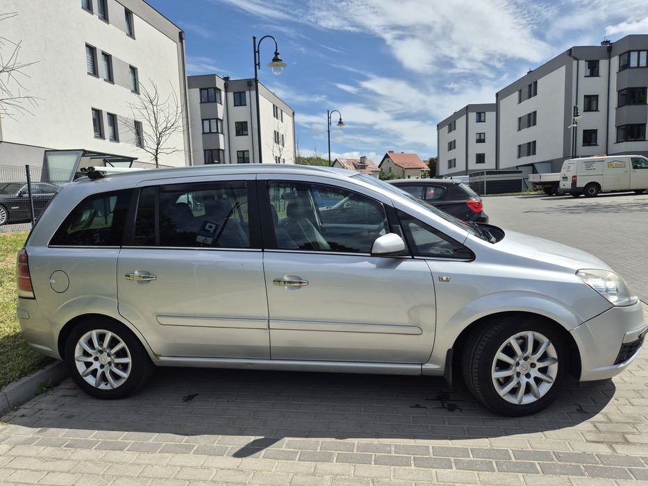 Opel Zafira B 2007 1.9 cdti diesel 7 osobowy